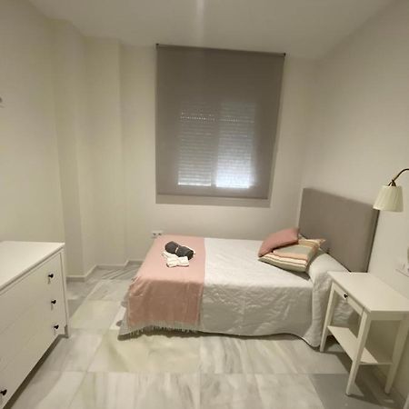 C Ciruelo 7 Apartment Lora del Rio Bagian luar foto