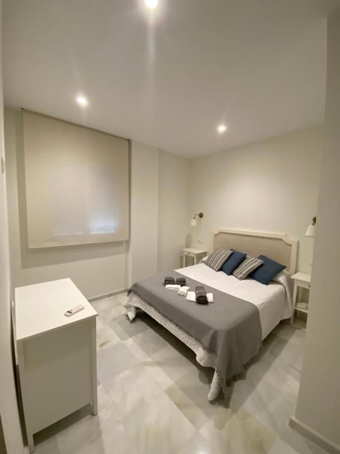 C Ciruelo 7 Apartment Lora del Rio Bagian luar foto